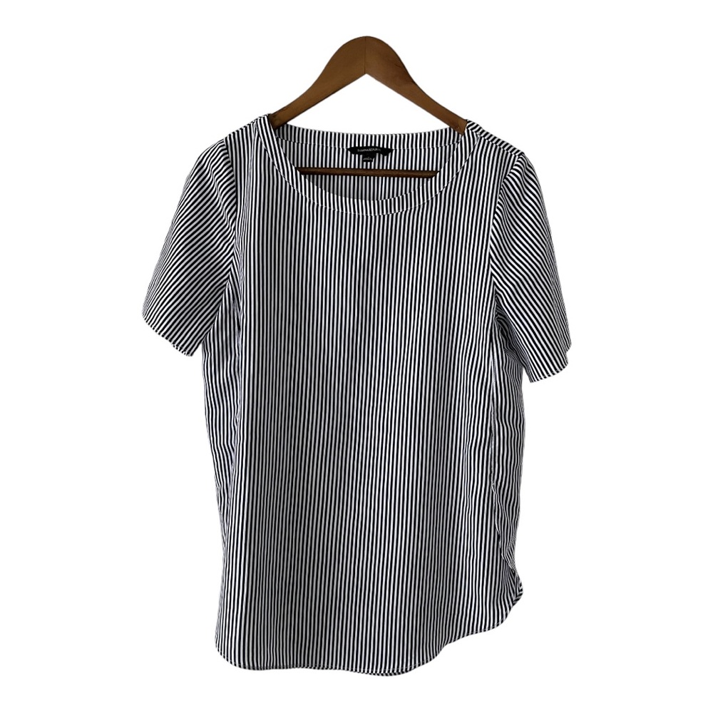 Banana Republic vertical striped shirt sleeved blouse